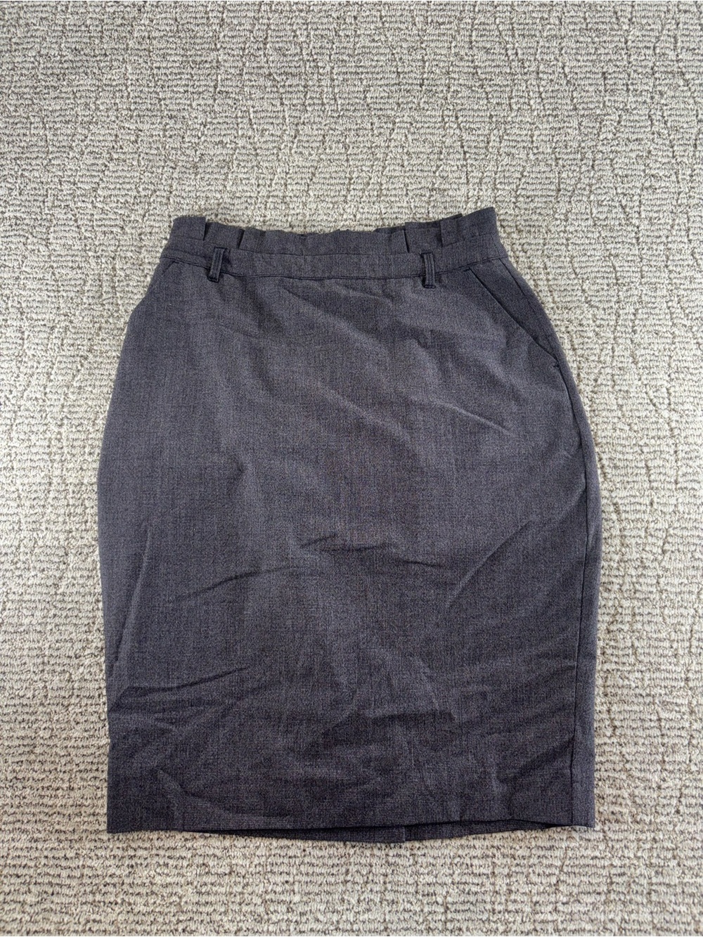 Banana Republic Women’s Size 4 Charcoal Gray Pencil Skirt‎